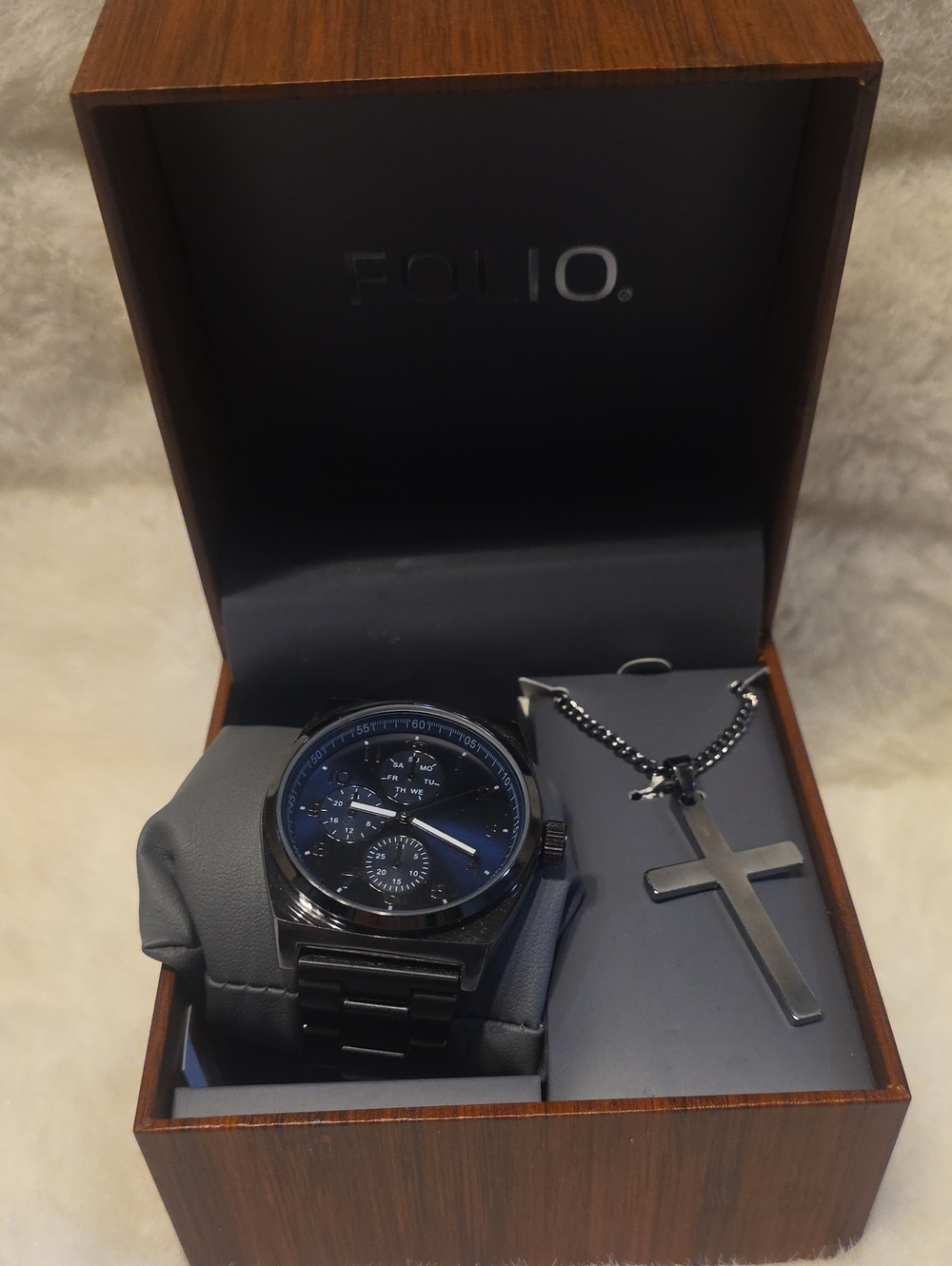 New! Folio Mens  Watch Set With Neclace